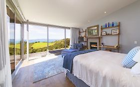 Waiheke Luxury Blue And Green Rooms